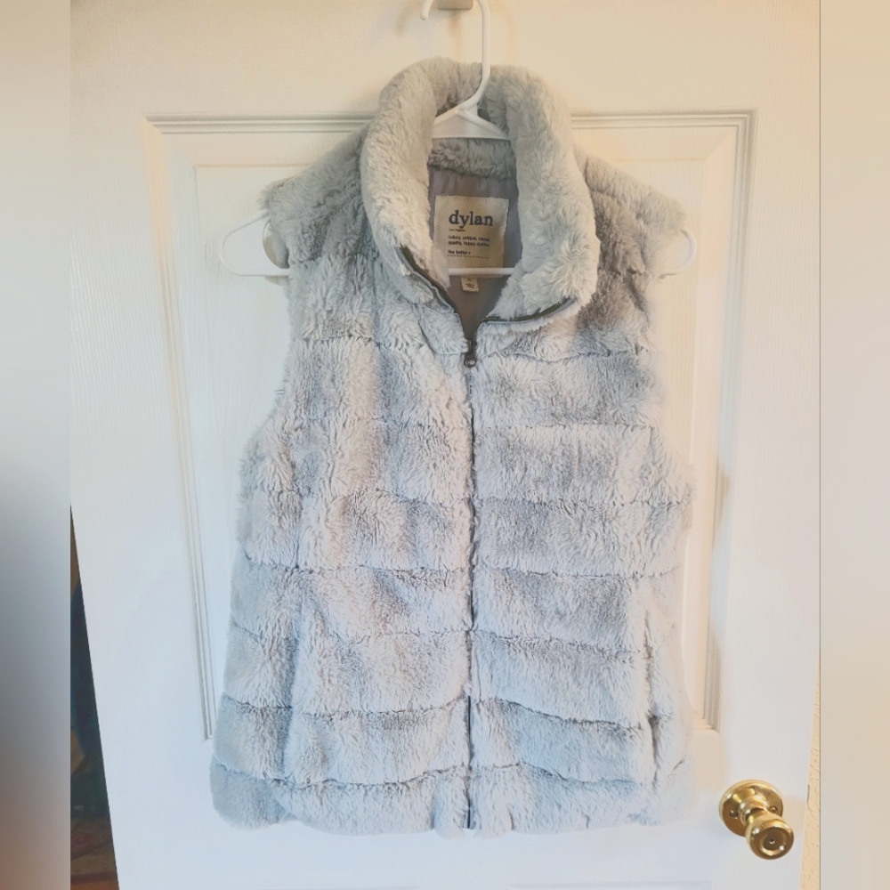 Dylan Los Angeles Faux Fur Vest M